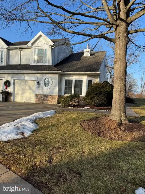 144 Progress Dr, Doylestown, PA 18901