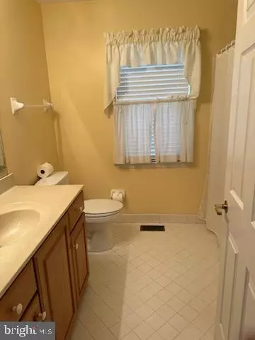 Entry Way - 144 Progress Dr, Doylestown, PA 18901 photo 5 of 6