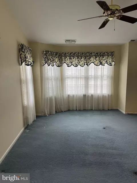 Living - 144 Progress Dr, Doylestown, PA 18901 photo 2 of 3
