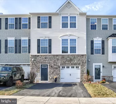 207 Laurel Ln, Perkasie, PA 18944