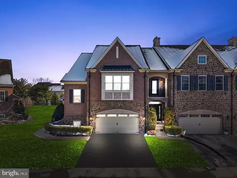 35 David Dr, Newtown, PA 18940