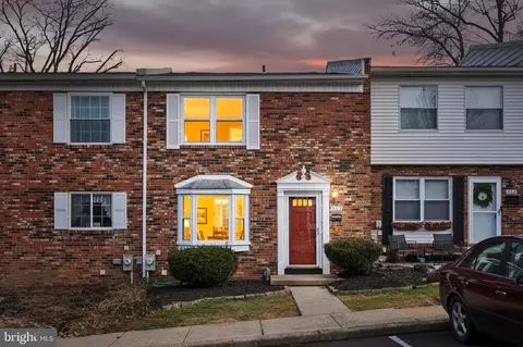 367 Dartmouth Ct, Bensalem, PA 19020