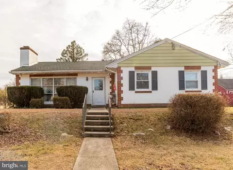 6343 Craig Ave, Bensalem, PA 19020