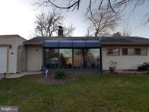 23 Burning Bush Ln, Levittown, PA 19054