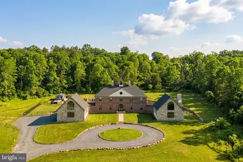 1400 Fairhill Rd, Sellersville, PA 18960