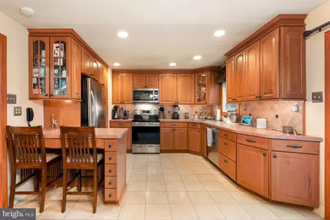 Kitchen - 992 Jamison St, Warwick, PA 18974 photo 1 of 4