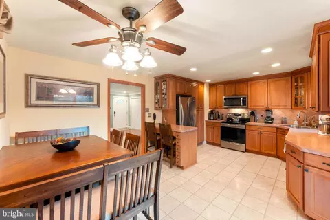 Kitchen - 992 Jamison St, Warwick, PA 18974 photo 4 of 4