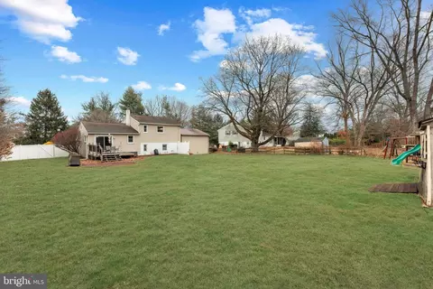 Exterior - 992 Jamison St, Warwick, PA 18974 photo 3 of 6