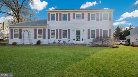 1267 Holly Rd, Warrington, PA 18976