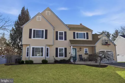 23 White Swan Way, Langhorne, PA 19047