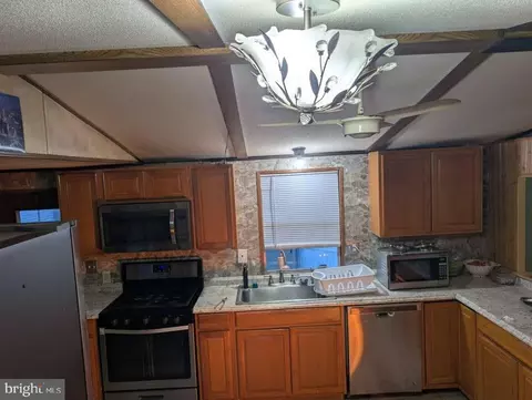 3444 Iris Ave, Feasterville Trevose, PA 19053