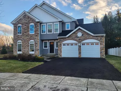161 Equestrian Dr, New Hope, PA 18938