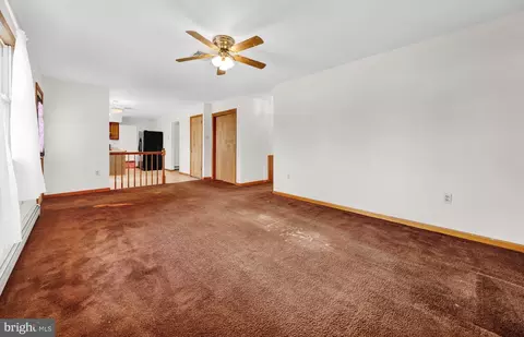 Living - 2166 Wayne Dr, Jamison, PA 18929 photo 9 of 10