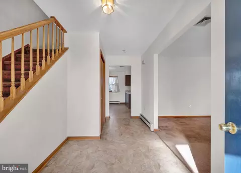 Entry Way - 2166 Wayne Dr, Jamison, PA 18929 photo 1 of 7