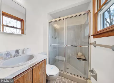 Bath - 2166 Wayne Dr, Jamison, PA 18929 photo 1 of 1