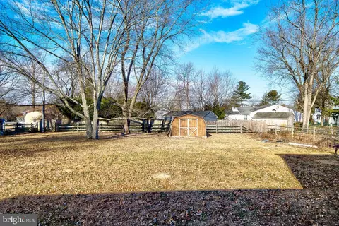 Exterior - 2166 Wayne Dr, Jamison, PA 18929 photo 9 of 10