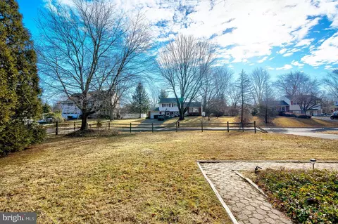Exterior - 2166 Wayne Dr, Jamison, PA 18929 photo 3 of 10