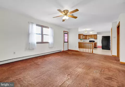 Living - 2166 Wayne Dr, Jamison, PA 18929 photo 8 of 10