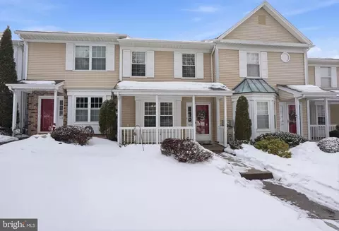 144 Leedom Way, Newtown, PA 18940
