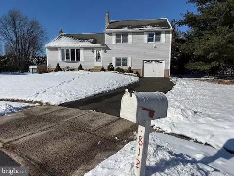 812 Lillian Ln, Warminster, PA 18974