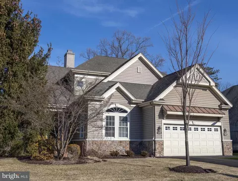 138 Silvertail Ln, New Hope, PA 18938