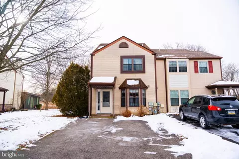 641 Whittier Dr, Warminster, PA 18974