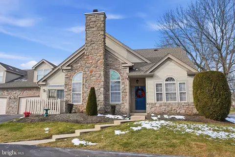 9 Legacy Oaks Dr, Richboro, PA 18954