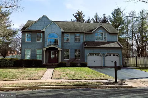 112 Steeplechase Dr, Doylestown, PA 18901