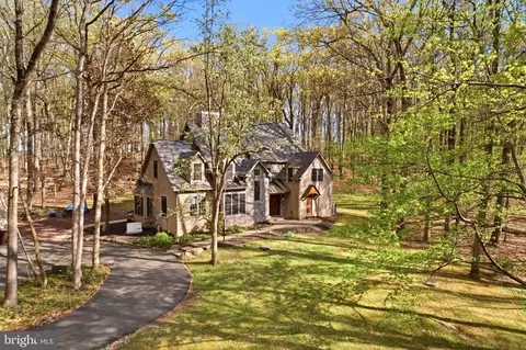 7044 Ely Rd, New Hope, PA 18938