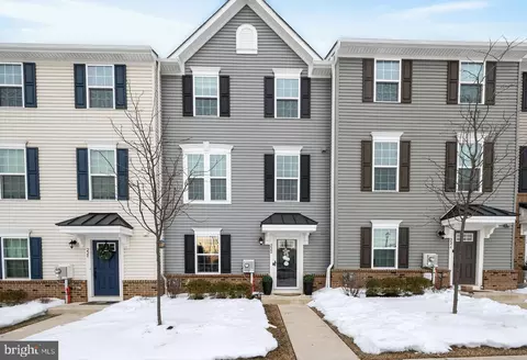222 Center Dr, Dublin, PA 18917
