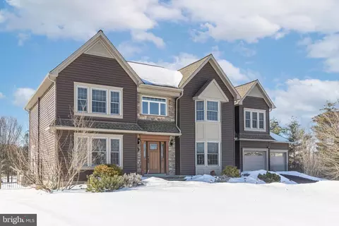 895 Slate Hill Rd, Yardley, PA 19067