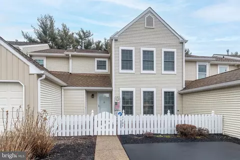 1703 Fredendall Cir, Southampton, PA 18966