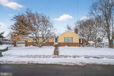 121 Cherry St, Richlandtown, PA 18955