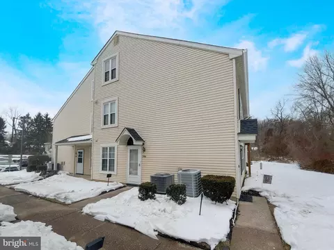 786 E Parker St #C1, Langhorne, PA 19047