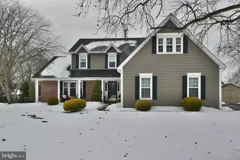 443 Knollbrook Dr, Langhorne, PA 19047