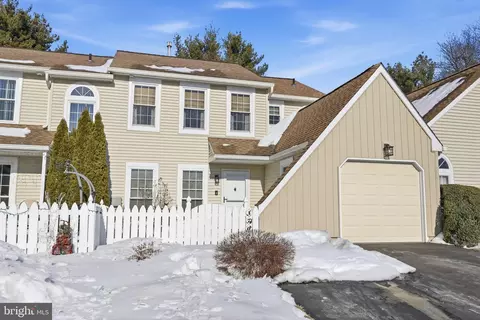 1707 Fredendall Cir, Southampton, PA 18966