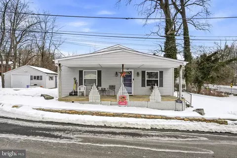 41 Pleasant Ave, Langhorne, PA 19047