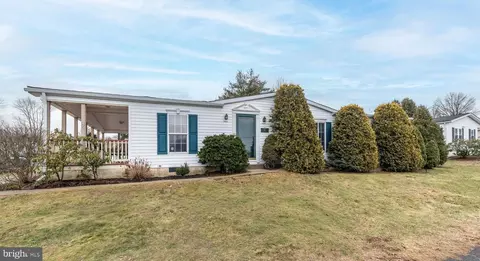 96 Willow Ln, Sellersville, PA 18960