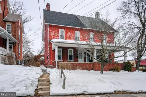 311 W Walnut St, Perkasie, PA 18944