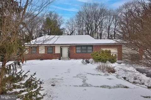 43 Evergreen Dr, Doylestown, PA 18901
