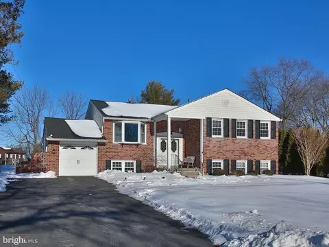 237 Frog Hollow Rd, Southampton, PA 18966