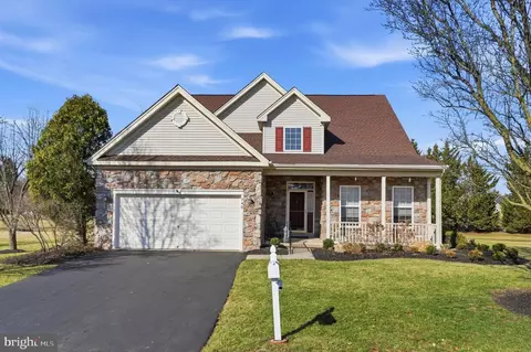 740 S Settlers Cir, Warrington, PA 18976