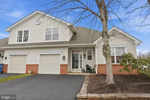 67 Black Eyed Susan Rd, Langhorne, PA 19047