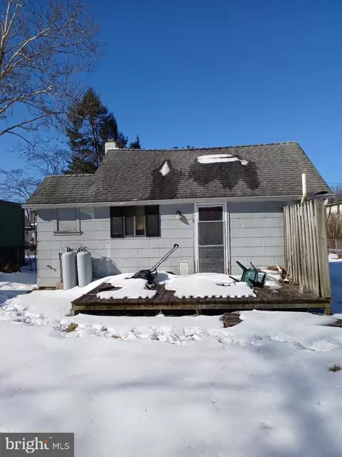 208 Neshaminy Rd, Croydon, PA 19021 photo 3
