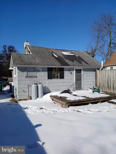 208 Neshaminy Rd, Croydon, PA 19021 photo 4