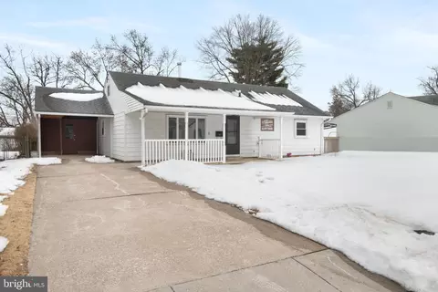 130 Lebbie Ln, Fairless Hills, PA 19030