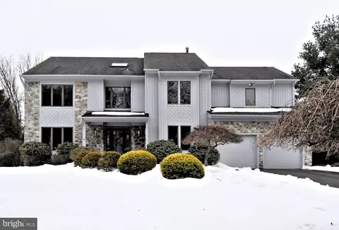 83 Rocking Horse Way, Holland, PA 18966