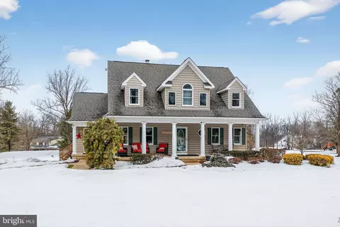 712 Broad St, Perkasie, PA 18944
