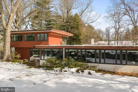 1112 General Saint Claire Rd, Washington Crossing, PA 18977