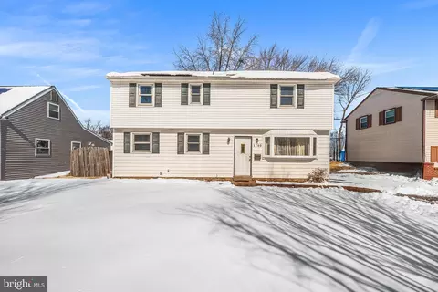 1103 Nancy Dr, Croydon, PA 19021